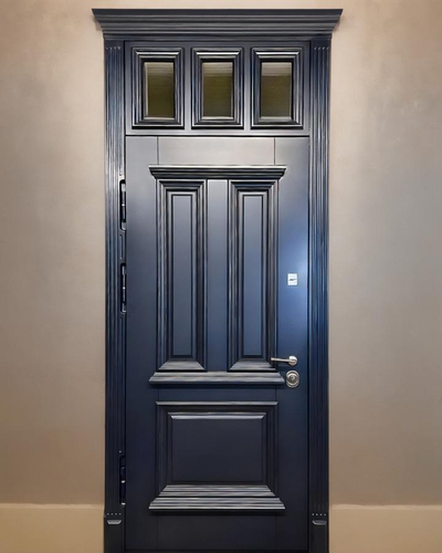 Дверь с верхней вставкой Дверь с верхней вставкой