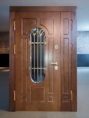 Полуторная дверь с фигурным стеклом Полуторная дверь с фигурным стеклом