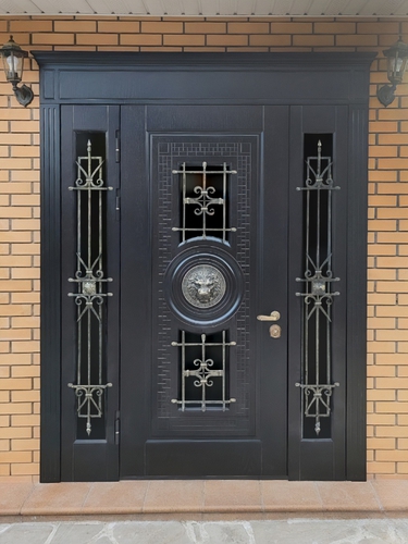 Парадная дверь с ковкой Парадная дверь с ковкой