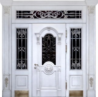 Парадная входная термодверь с капителями, отбойниками, стеклом и ковкой (белый МДФ с резьбой) Парадная входная термодверь с капителями, отбойниками, стеклом и ковкой (белый МДФ с резьбой)